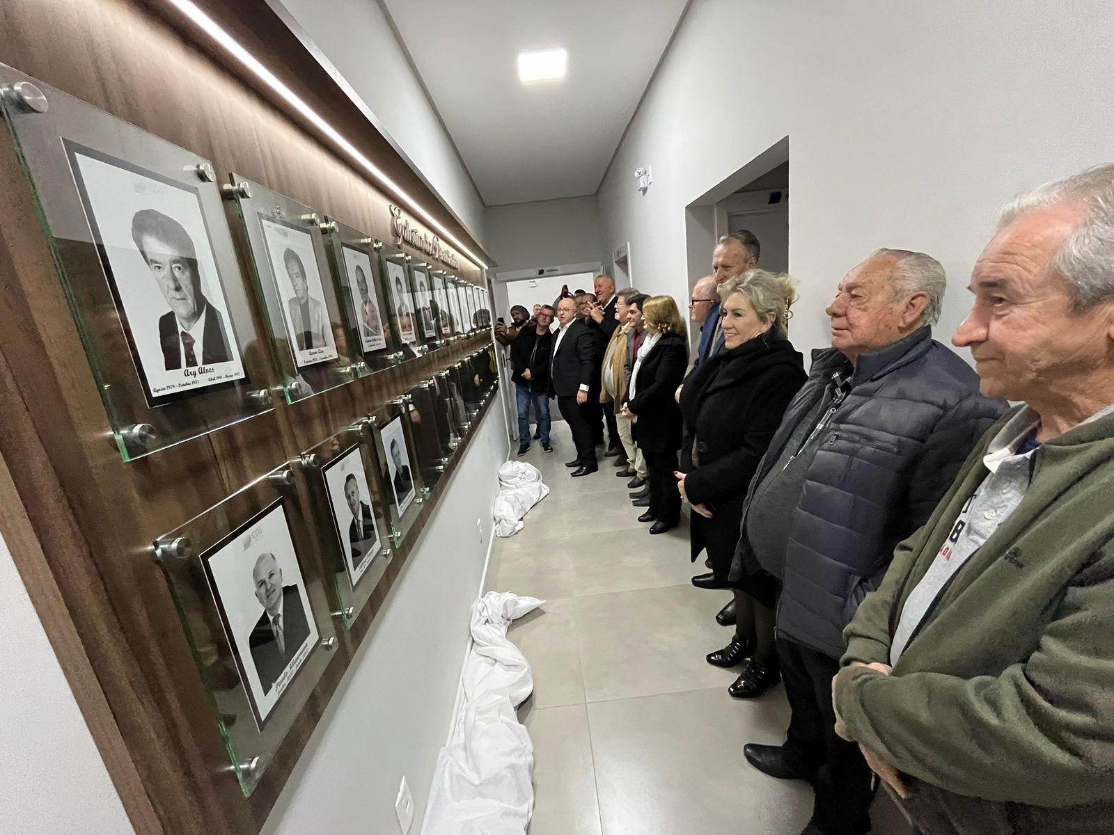 CDL de Ituporanga comemora 45 anos com homenagens e lançamento da CDL Jovem