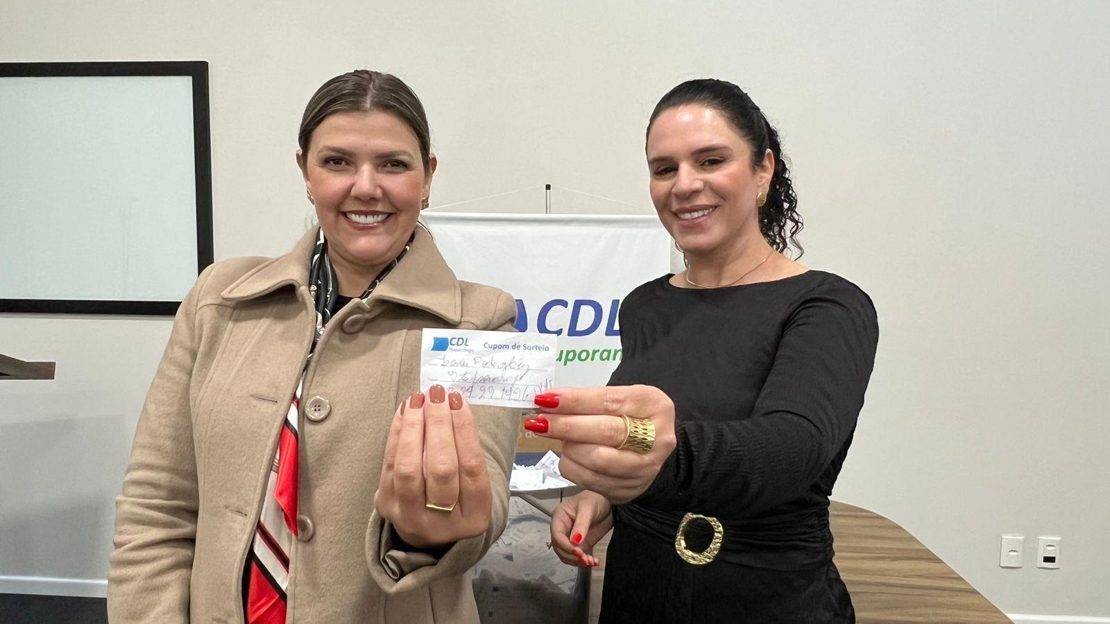 CDL de Ituporanga realiza sorteio da campanha de Dia das Mães