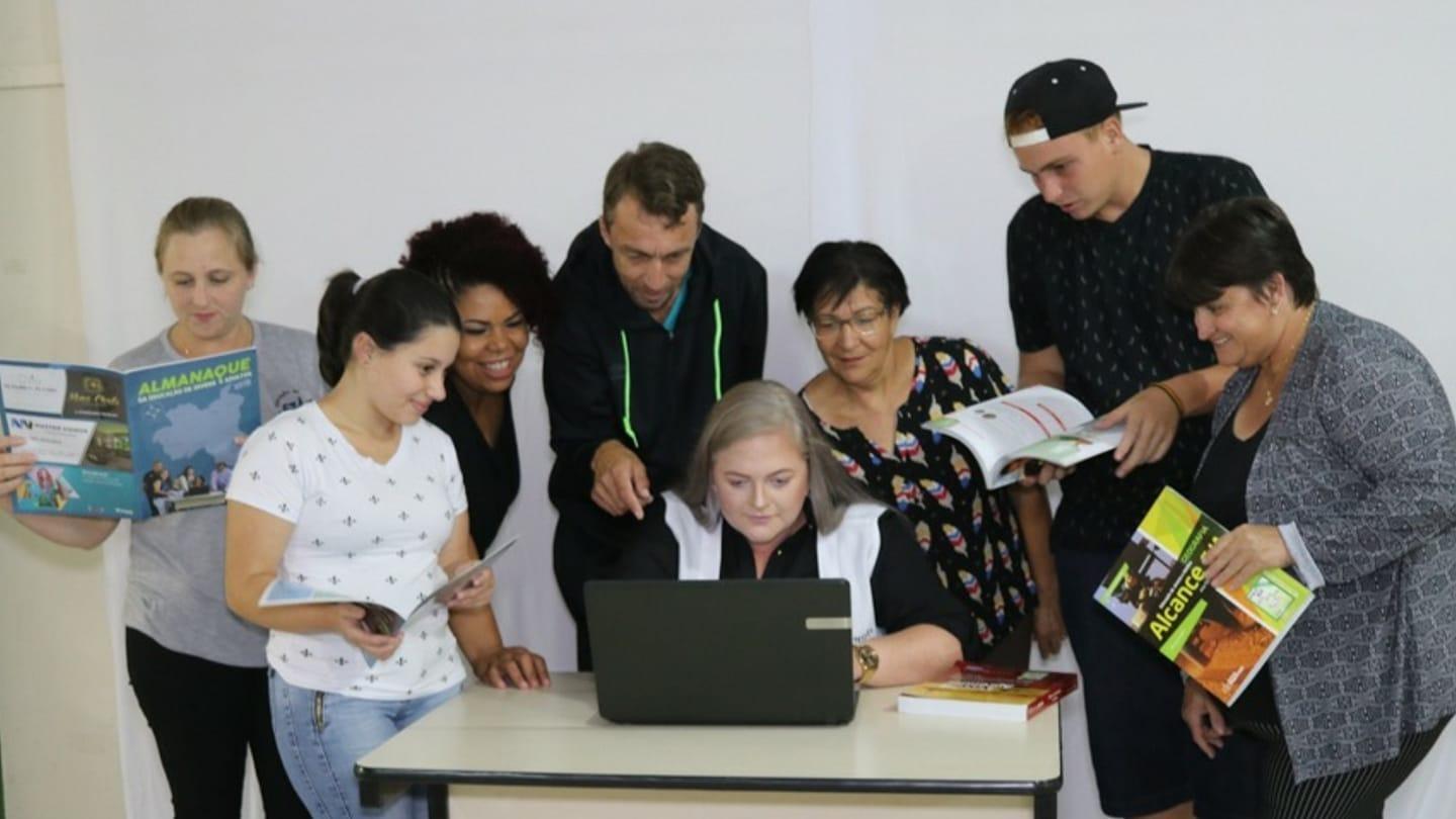 Ceja de Ituporanga apresenta 2º Almanaque da Educação de Jovens e Adultos