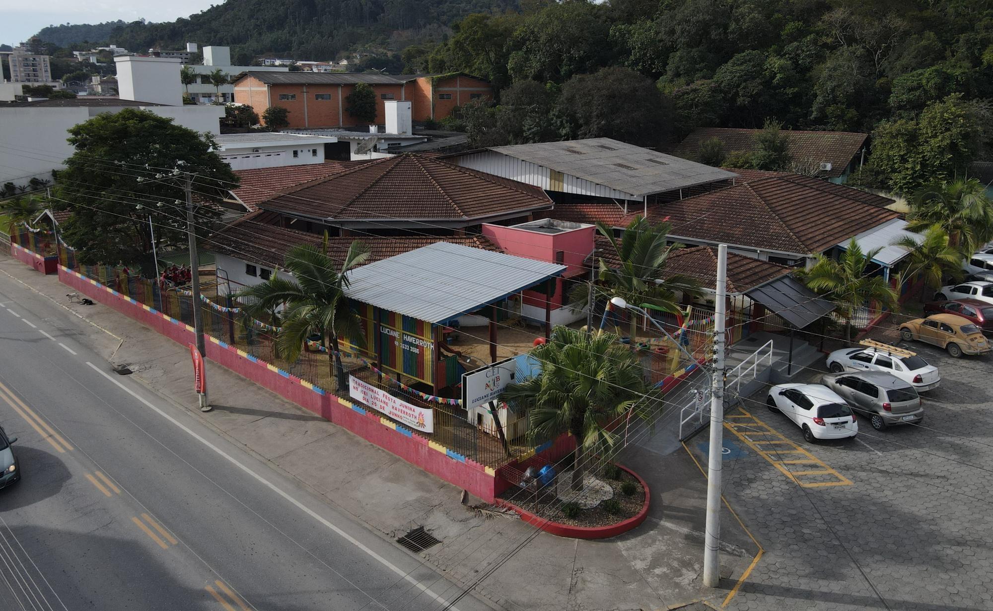 Centro Educacional Infaltil Luciane Haverroth de Ituporanga promove tradicional festa Junina
