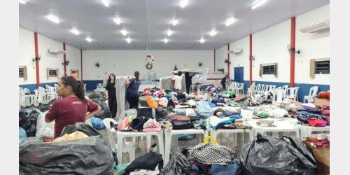 CHUVA EM SC: Defesa Civil do estado entrega 1,2 mil kits de assistência humanitária