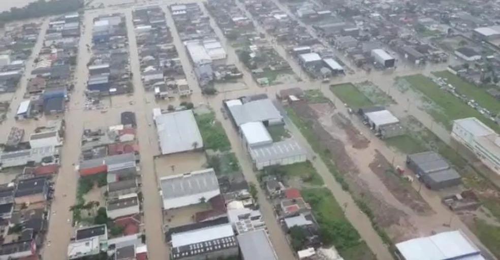 Chuva: grande parte do estado de SC ainda terá chuva persistente nesta quarta (21) e alerta para deslizamentos é mantido