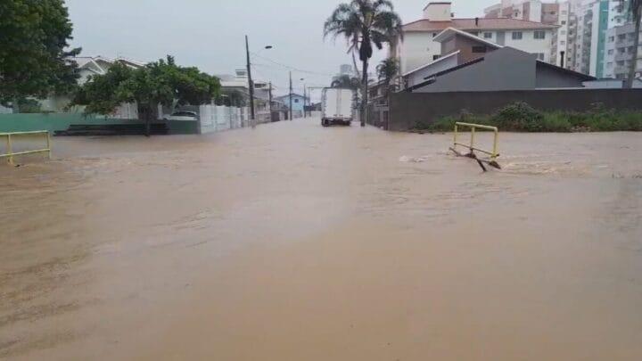 Chuvas em SC: sobe para 10 os municípios em situação de emergência