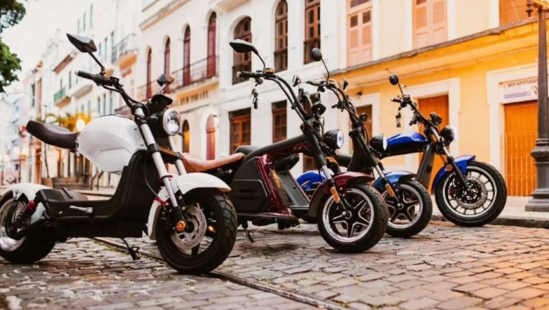 Ciclomotores fabricados até novembro de 2023 precisam ser regularizados