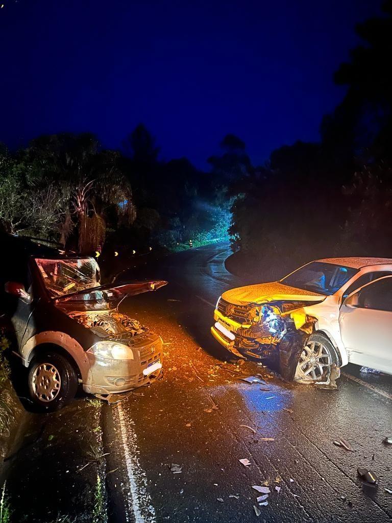 Colisão deixa dois motoristas feridos na SC-350 em Ituporanga