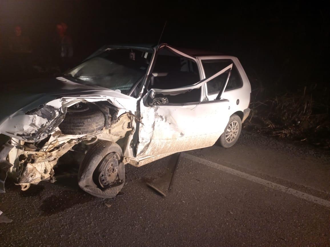 Colisão entre automóvel e caminhão deixa idoso ferido em Vidal Ramos