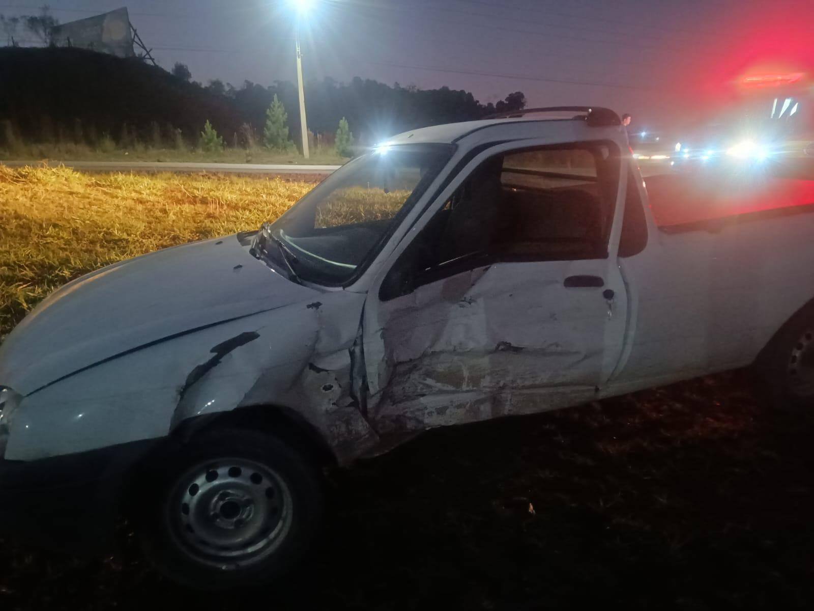 Colisão entre veículos deixa motorista ferido na BR-470, em Pouso Redondo