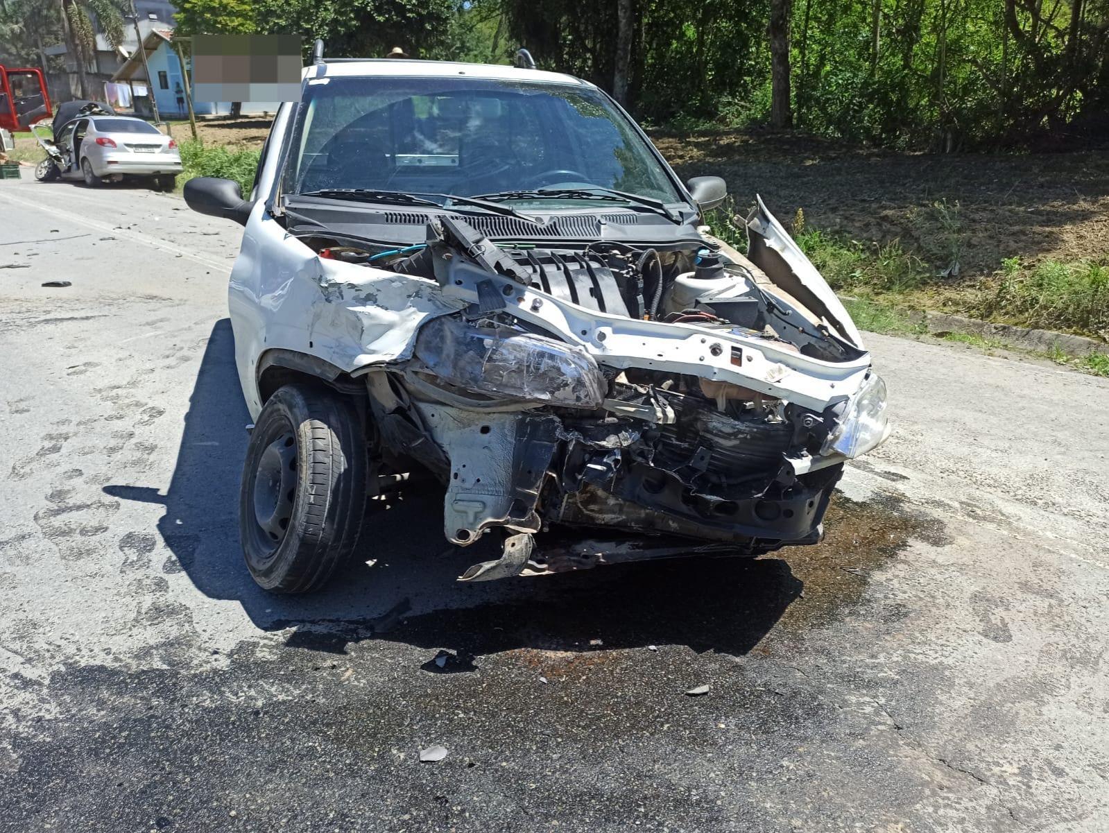  Colisão frontal na SC-350 em Aurora deixa dois feridos
