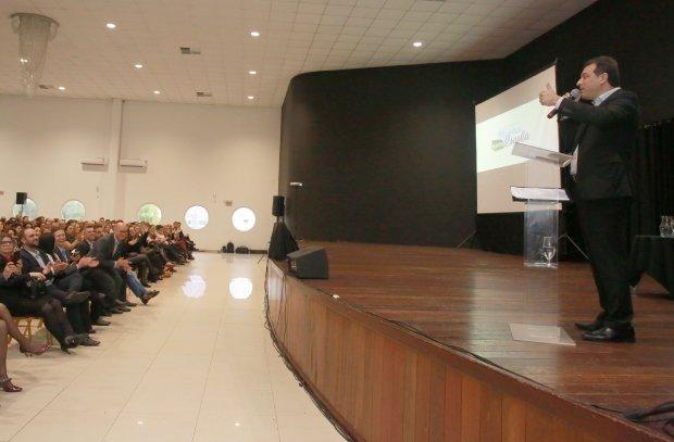 Com investimentos de R$ 1,2 bilhão, Governo do Estado lança programa Minha Nova Escola 