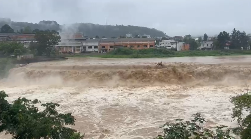 Comitê de Gerenciamento de Crise em Ituporanga atua para agilizar atendimentos às famílias atingidas pelas chuvas