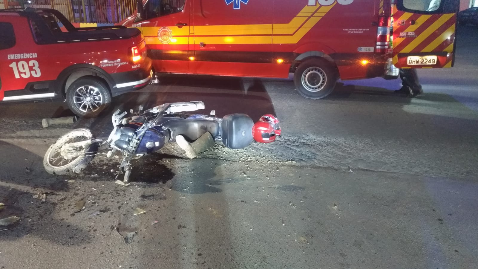 Condutor de veículo se envolve em acidente e ao tentar fugir do local é detido por populares