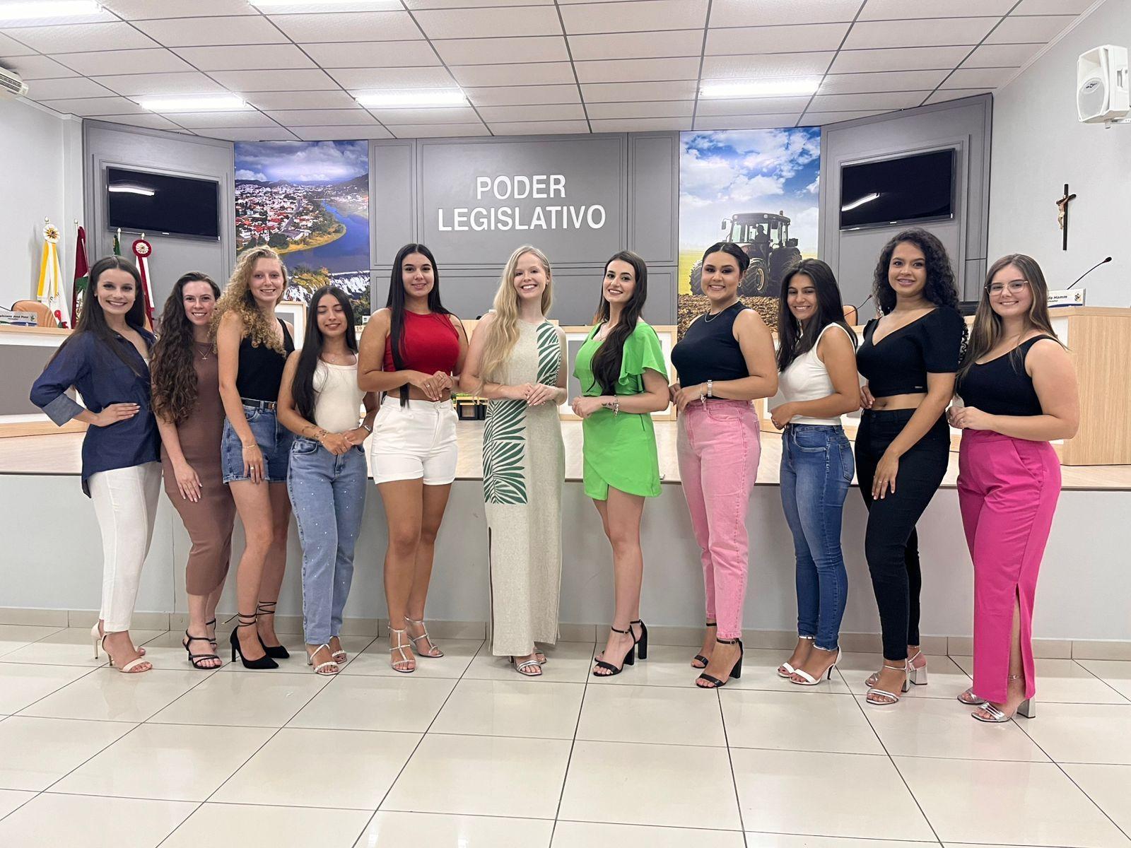 Conheça as candidatas à Realeza da 28ª Expofeira Nacional da Cebola