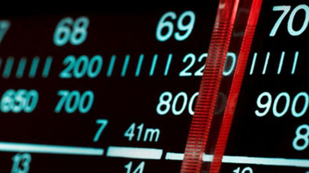 Consumo de rádio no Brasil avança no offline e no digital