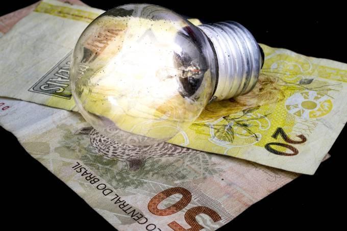 Conta de luz pode ficar mais barata com a tarifa branca