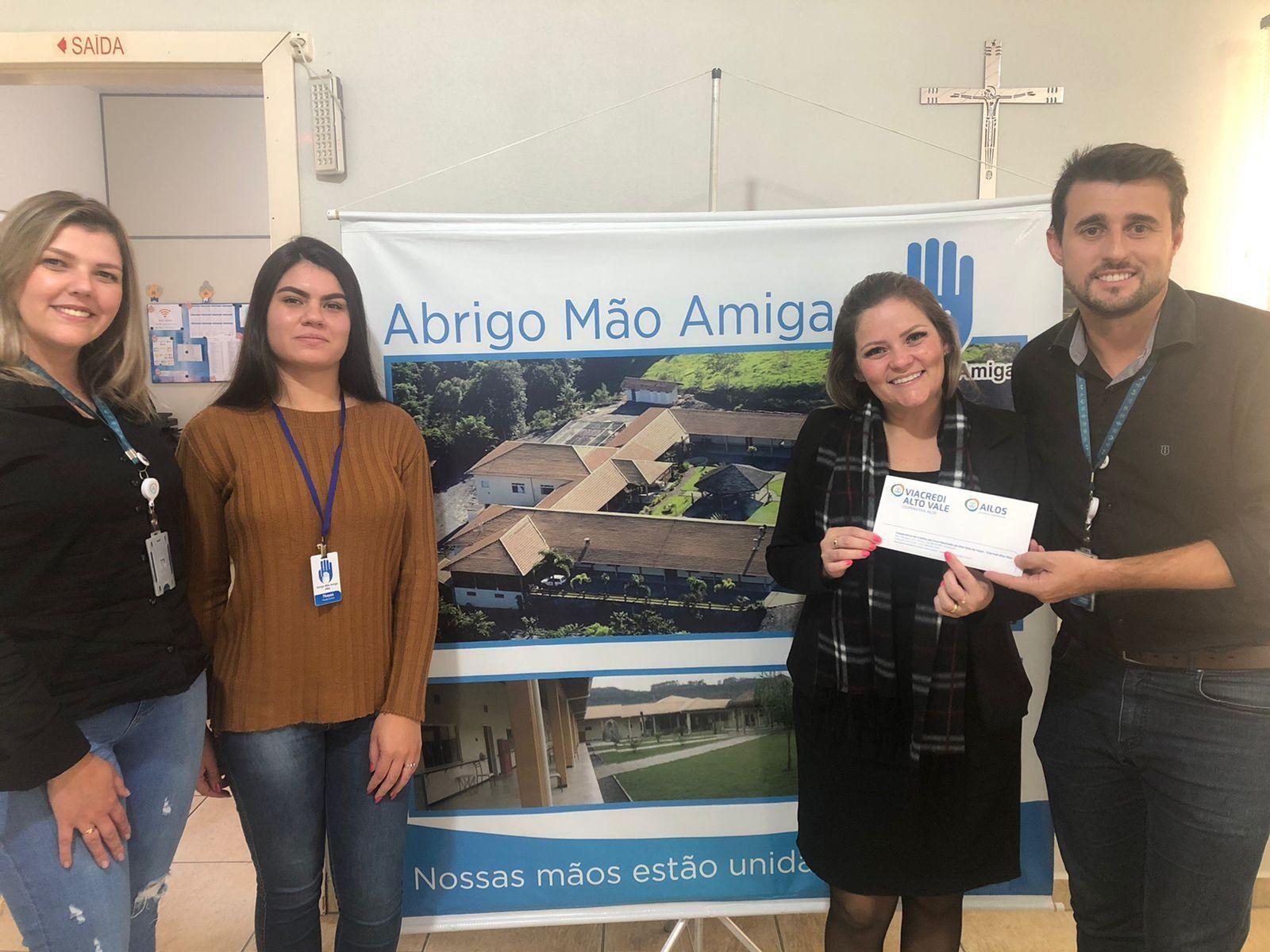 Cooperados da Viacredi Alto Vale beneficiam entidades de Ituporanga