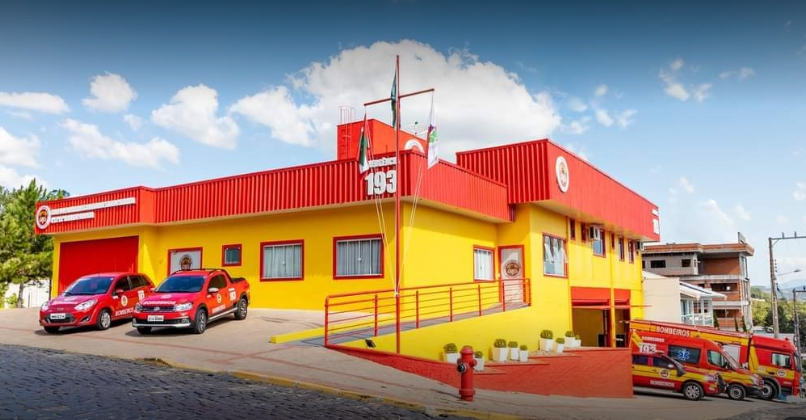 Corpo de Bombeiros Militar de Ituporanga está em Ituporanga desde 1996 e foi pioneiro no programa Bombeiro Comunitário