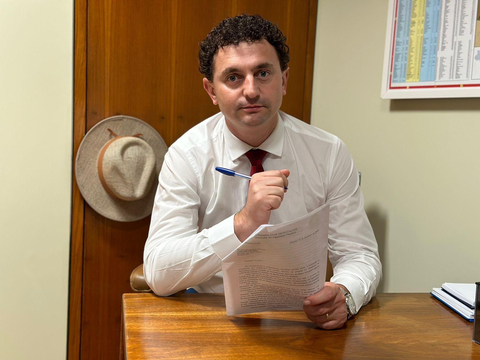 Deputado Pezenti luta em Brasília contra período do vazio sanitário da soja em Santa Catarina