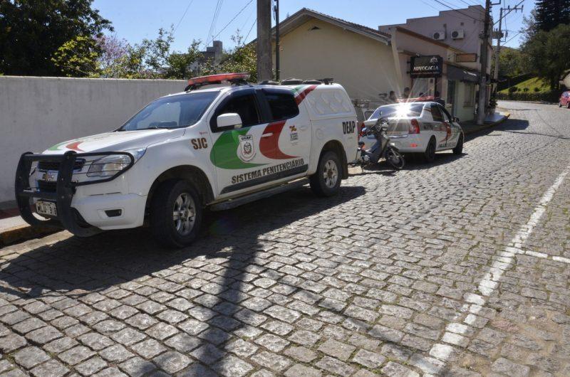 Detento é capturado após fugir de escolta em Rio do Sul 