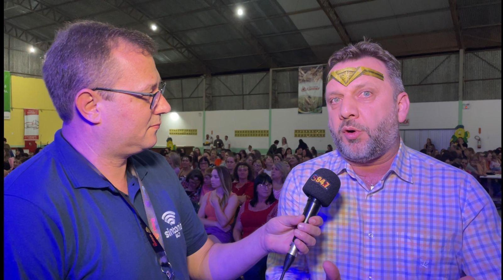 Durante abertura da FEMIVE, recém empossado secretário Jerry Comper explica sobre a polêmica de não ficar no cargo