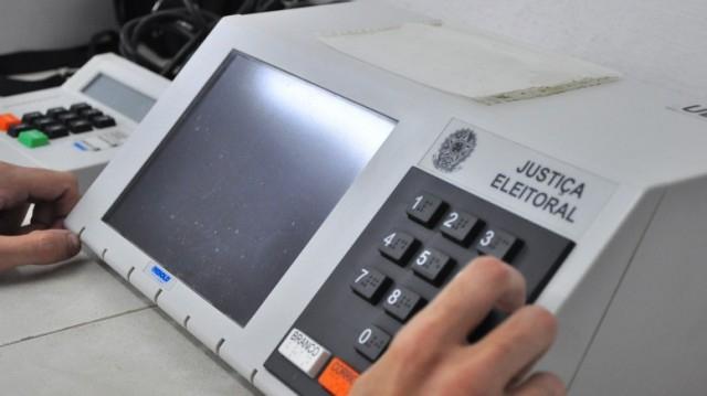 Pesquisa aponta que 67% dos brasileiros são contra a reeleição