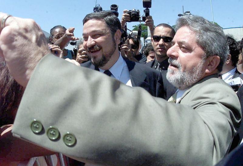 Em delação, Palocci afirma que Lula recebeu propina da Odebrecht em dinheiro vivo