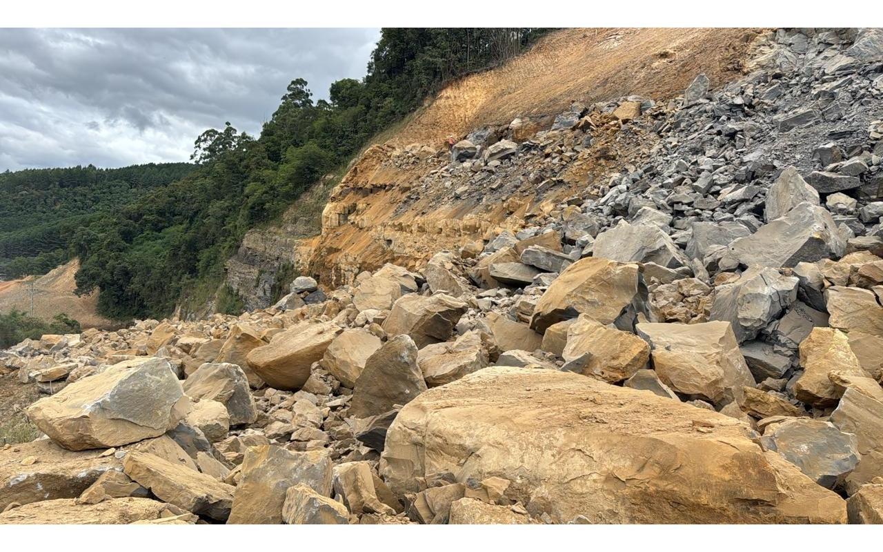 Empresa deve retomar obras na Serra entre Ituporanga e Atalanta na próxima semana