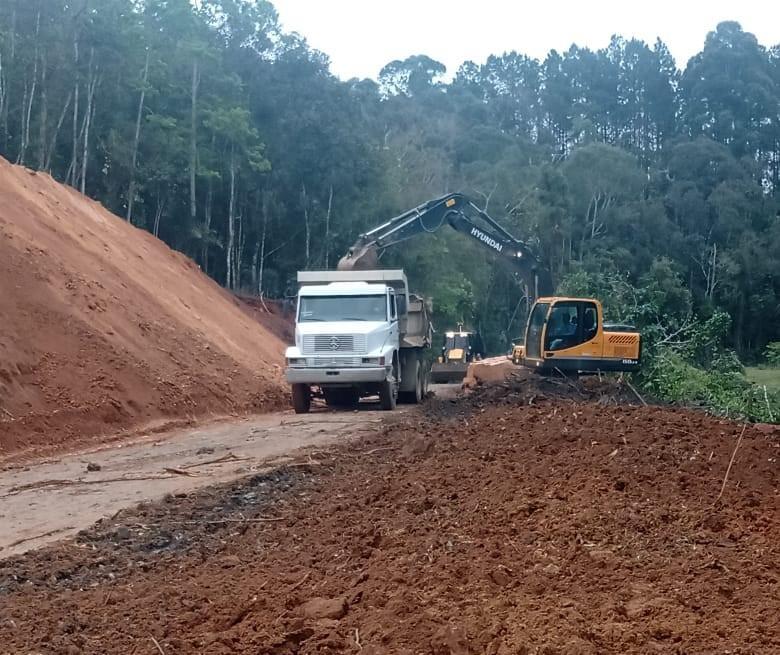 Empresa responsável pela ligação asfáltica entre Ituporanga e Atalanta pede atenção dos motoristas