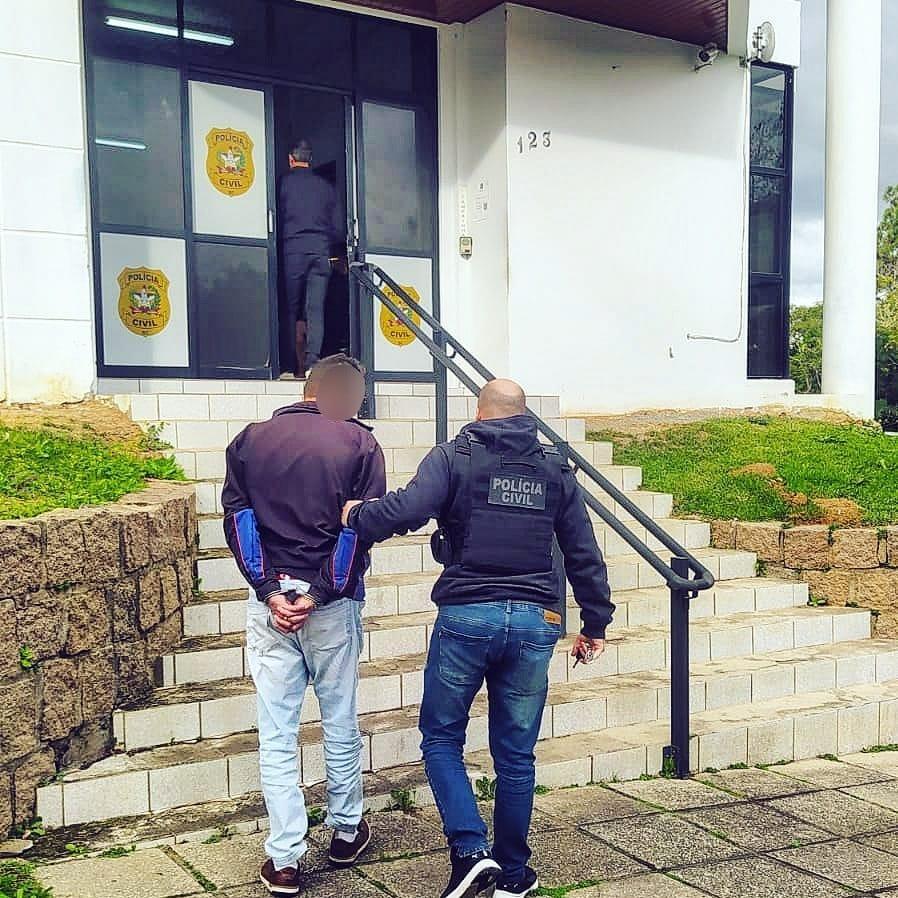  Empresário de Ituporanga é preso por tráfico de drogas e porte ilegal de arma de fogo