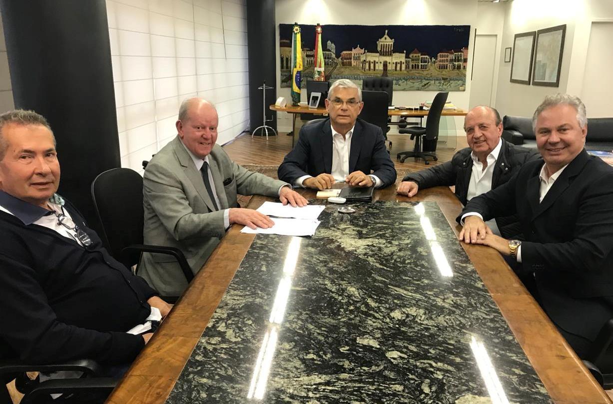 Empresários de Ituporanga propõem parceria com o Governo do Estado para construção de creche no município