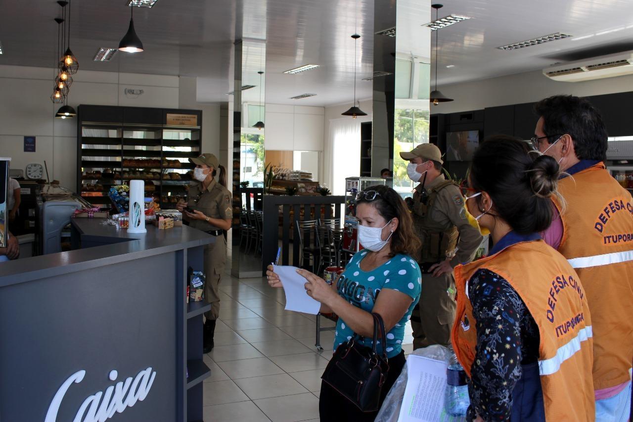 Equipe inicia trabalho de orientação e fiscalização do uso de máscaras em Ituporanga