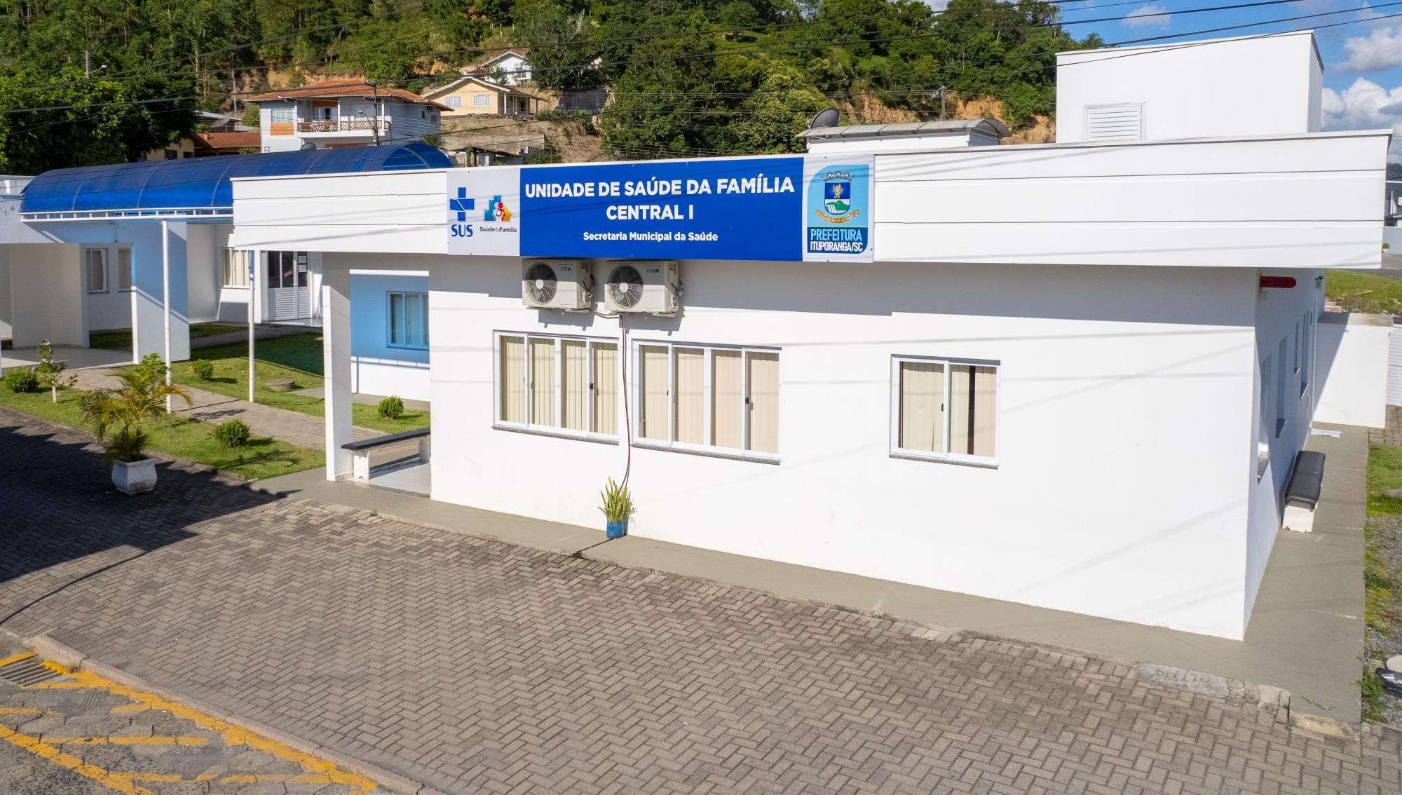 Equipes de médicos e enfermeiros das unidades de saúde de Ituporanga recebem capacitação