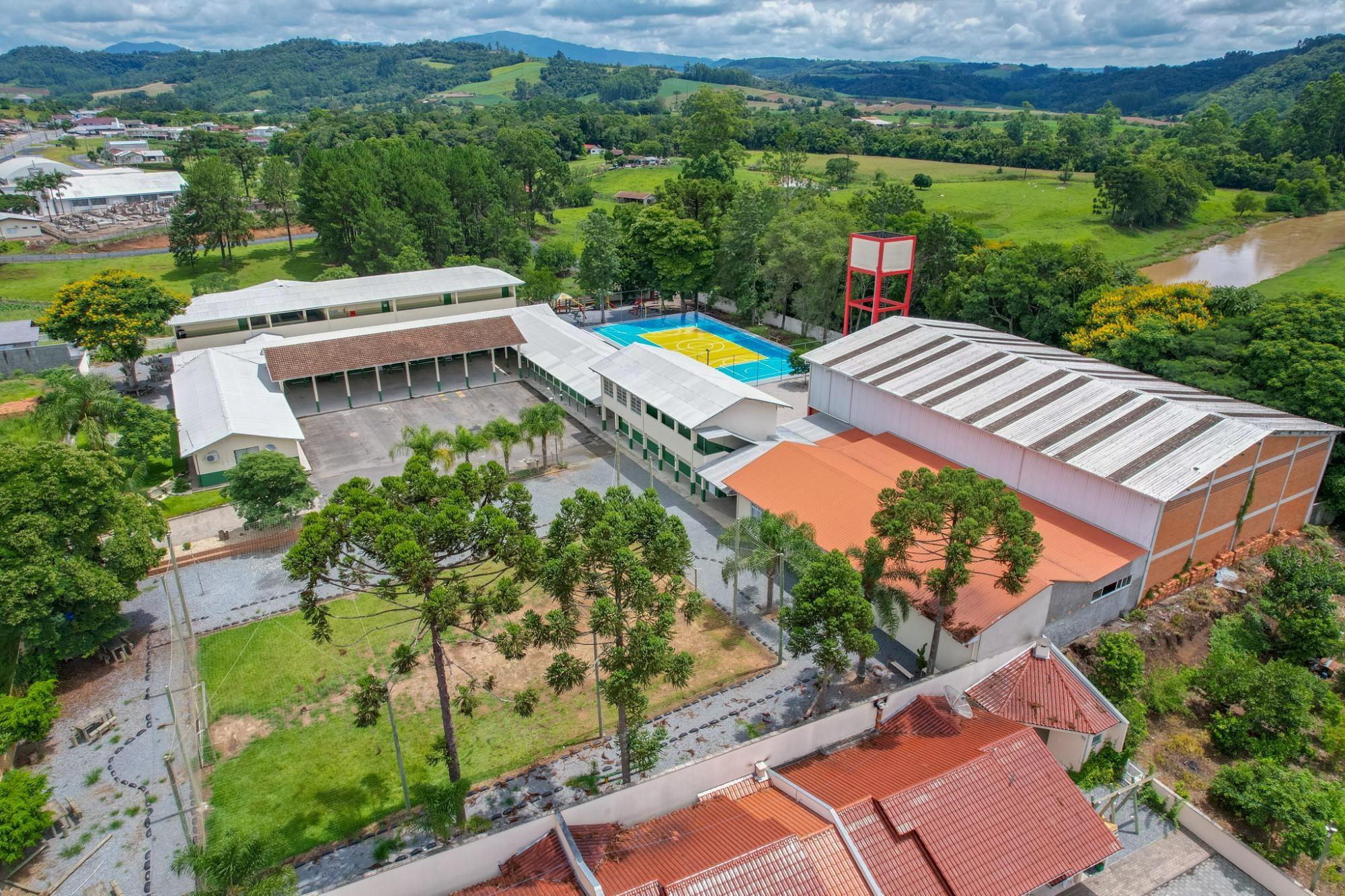 Escola de Ituporanga é a única do Alto Vale entre as melhores no Enem 2024 