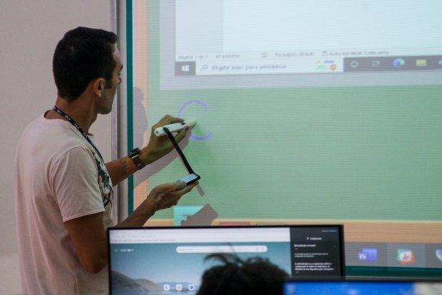 Escola de Ituporanga será a primeira da região a receber lousas digitais para salas de Ensino Médio 