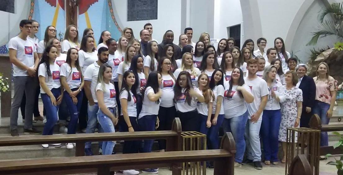 Escola Técnica Bom Jesus forma mais 66 técnicos em enfermagem