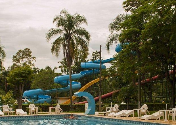 Estado anuncia a liberação parcial de eventos sociais e parques aquáticos 