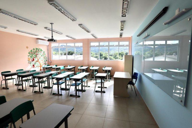 Estudantes do Ensino Médio de SC devem ser os primeiros a retornar às escolas