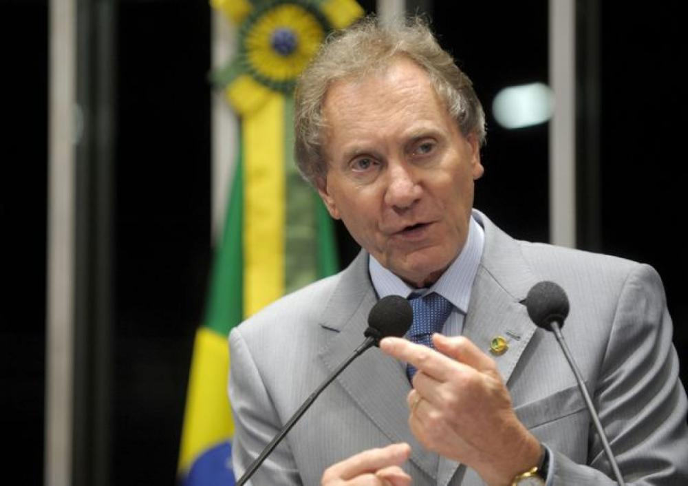 Ex-senador Casildo Maldaner é internado em estado grave em Florianópolis