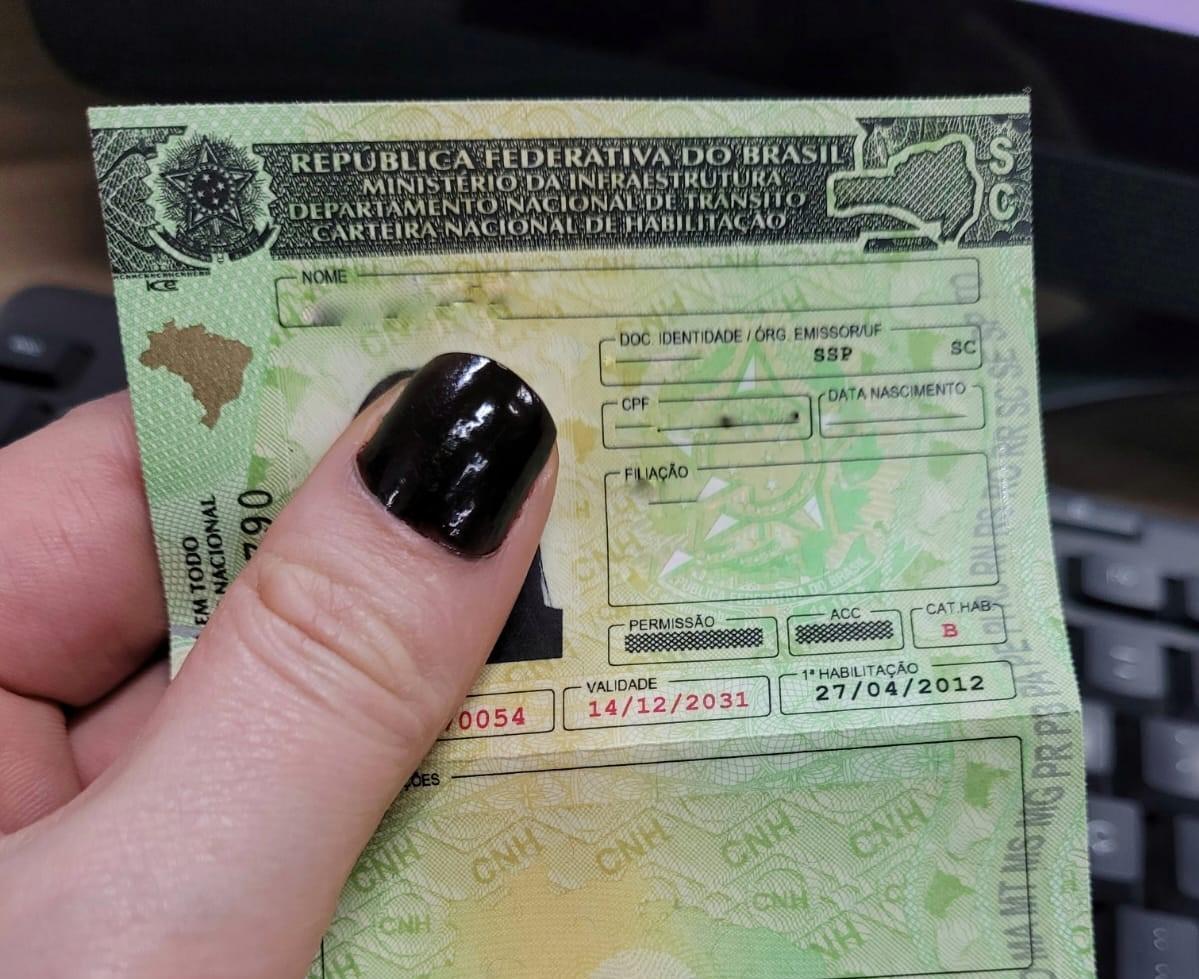 Exame toxicológico para motorista profissional volta a valer em julho