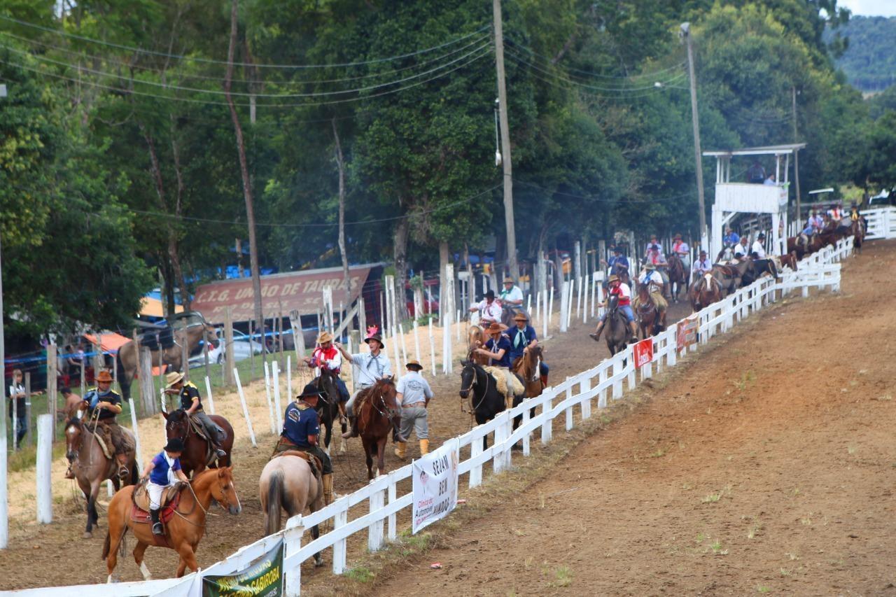 Expectativa é que mais de mil cavaleiros participem da cavalgada da Expofeira da Cebola