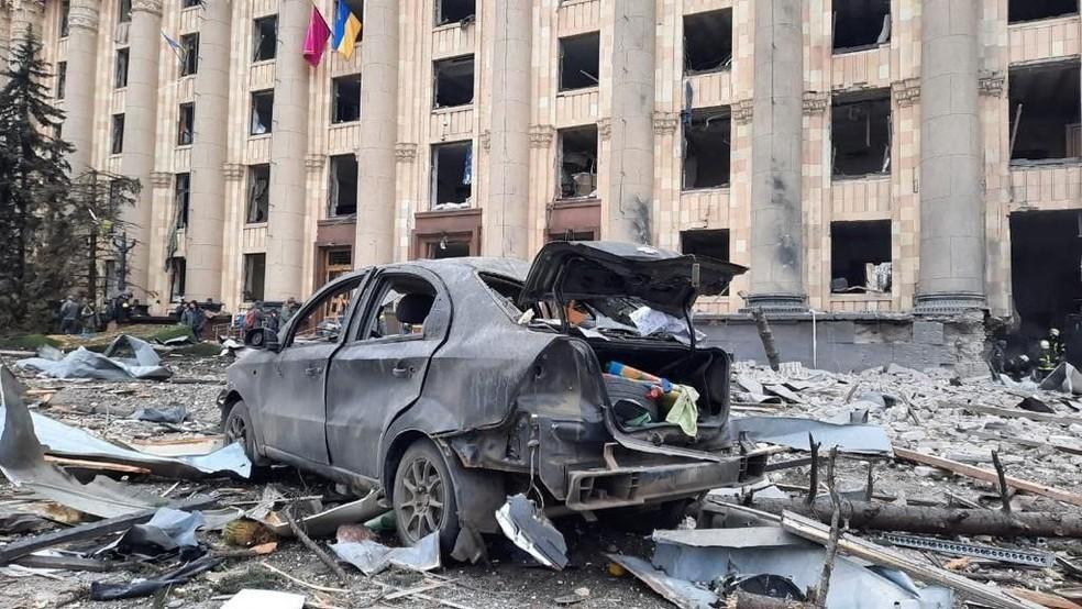 Explosão atinge prédio em Kharkiv, segunda maior cidade da Ucrânia