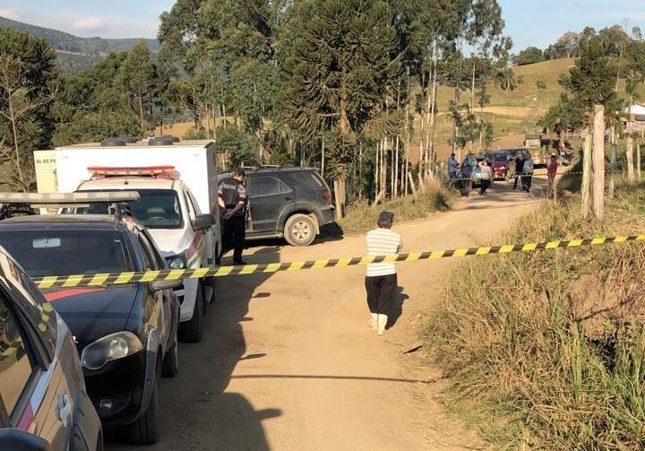 Família é encontrada morta no interior de Alfredo Wagner
