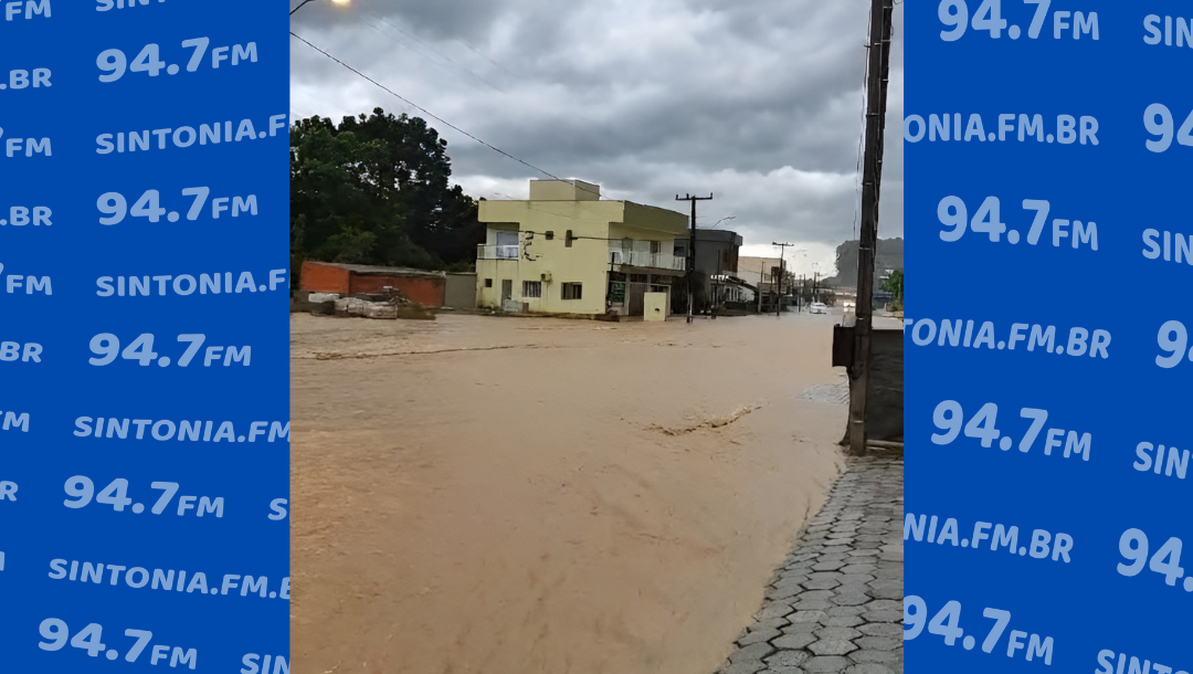 Fortes chuvas deixam o centro de Chapadão do Lageado alagado e causam grandes estragos no interior do município