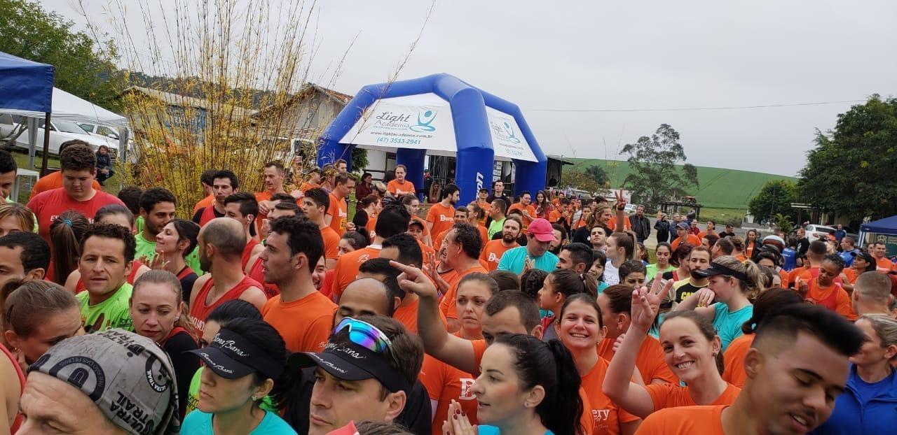 FOTOS: Mais de 200 atletas participam da primeira corrida trail em Ituporanga