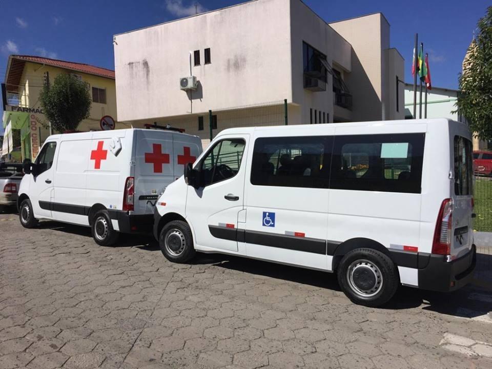 Frota da Saúde de Bom Retiro é reforçada com a entrega de dois novos veículos