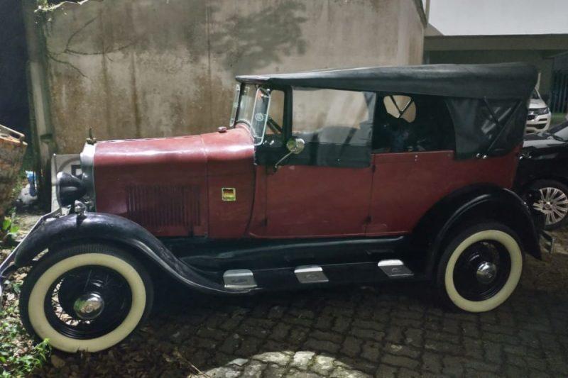 Furto de fogão leva polícia a esconderijo de carro antigo avaliado em R$ 200 mil em SC