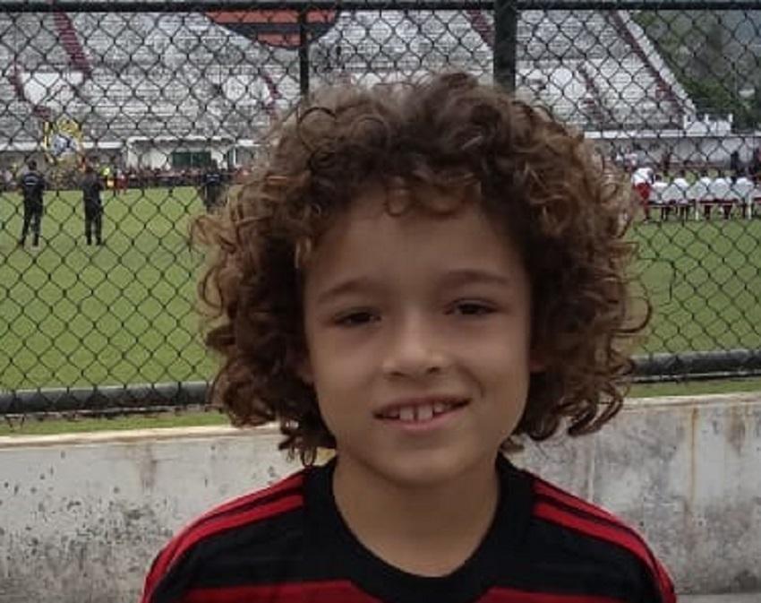 Garoto de Ituporanga assina com Flamengo 