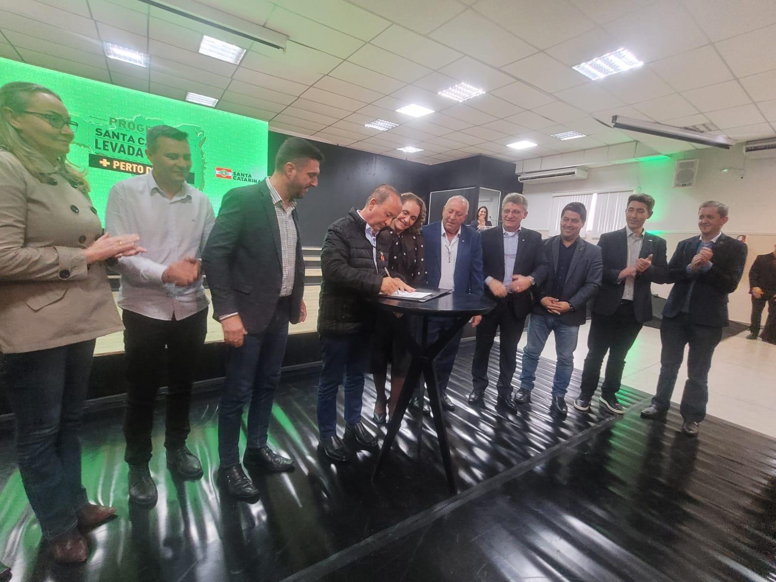 Governador autoriza abertura de licitação para contratar empresa que vai executar obras no Aeroporto de Lontras