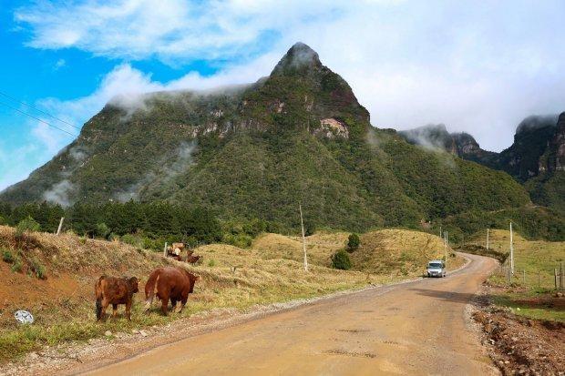 Governador autoriza início da pavimentação na Serra do Corvo Branco
