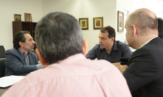 Governador eleito divulga nomes da equipe de transição