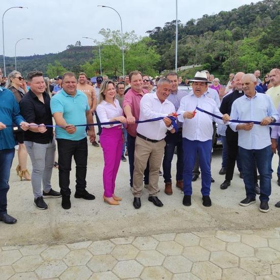 Governador Jorginho Mello participa de inauguração de ponte em Alfredo Wagner